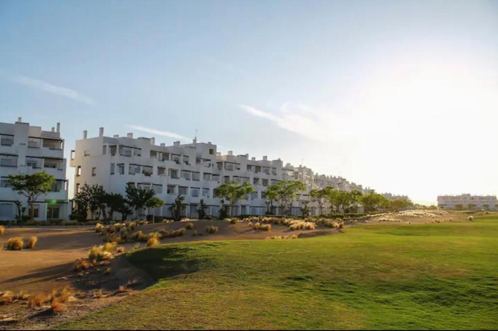 Vista Al Golf Apartamento Roldán Exterior foto